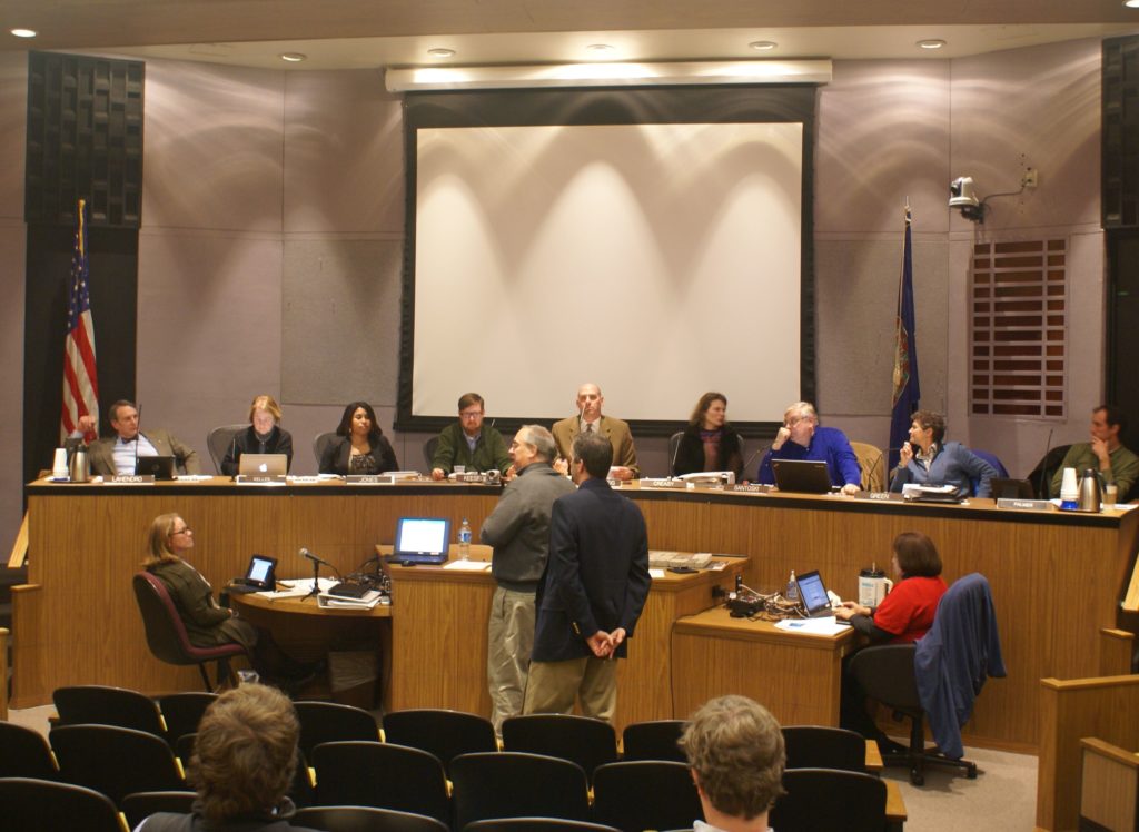 Regulations for room-sharing debated