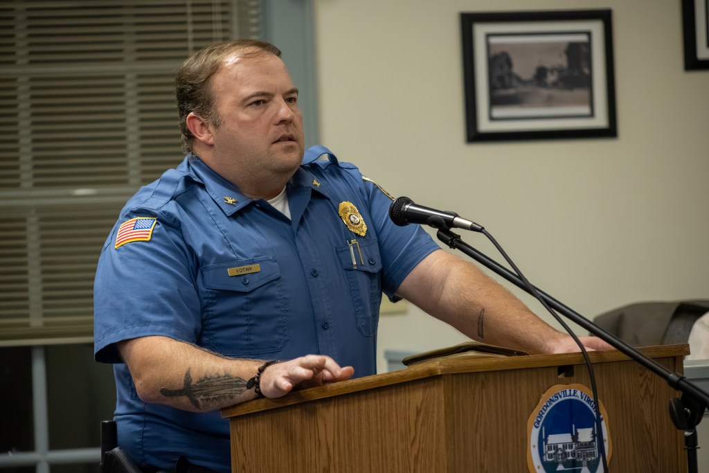 Gordonsville Police Quietly Resume ICE Cooperation, Raising Transparency Concerns