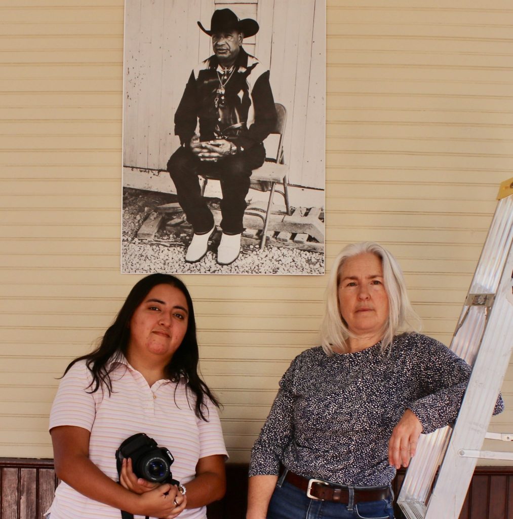 ‘Aquí Estamos’ Exhibition Features Central Virginia Immigrant Farmworkers